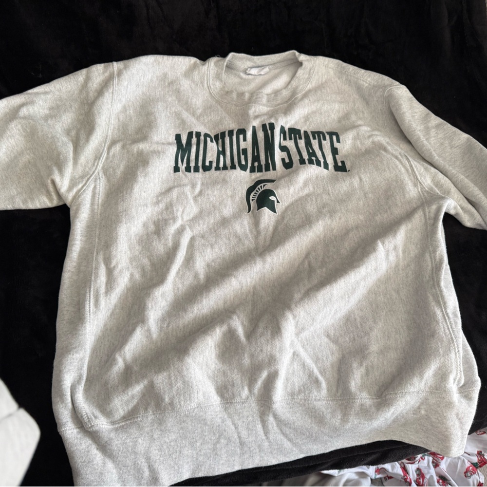 Champion Michigan state crewneck size large lightly worn